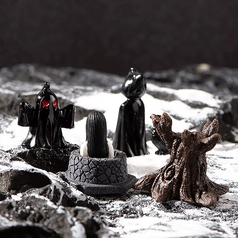 Halloween-Themed Resin Ghost Skull Tombstone Miniature Figurines for Dollhouse and Home Decor