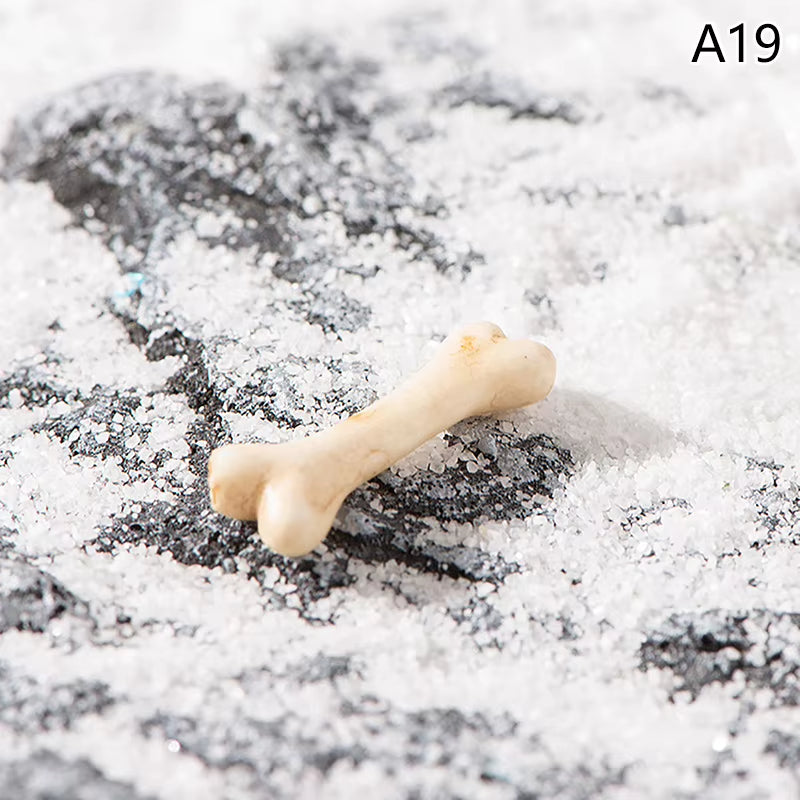 Halloween-Themed Resin Ghost Skull Tombstone Miniature Figurines for Dollhouse and Home Decor